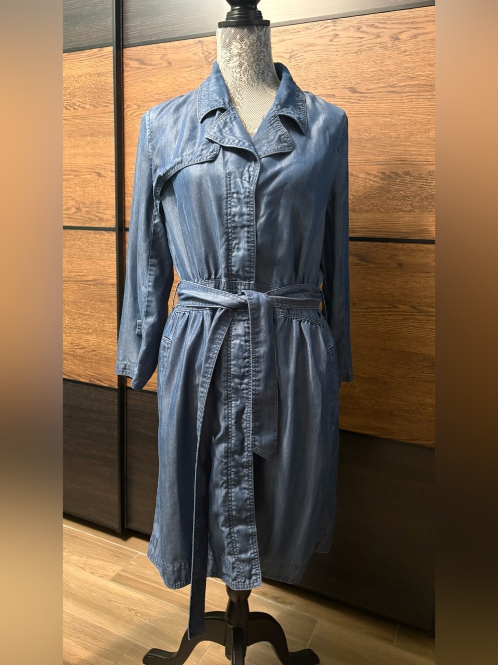 Banana Republic Denim-Look Belted Shirt Dress in Blue